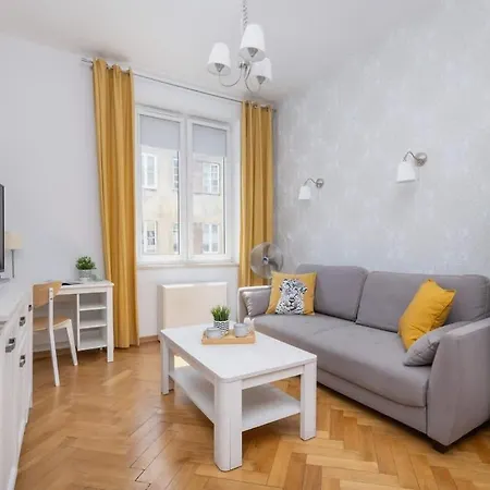 Apartment Unique Rzeszowska In Kazimierz By Renters Krakow